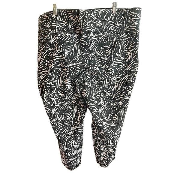 The Limited Urban Jungle Black & White Print Ankle Pant Plus Size 22W - Picture 2 of 5